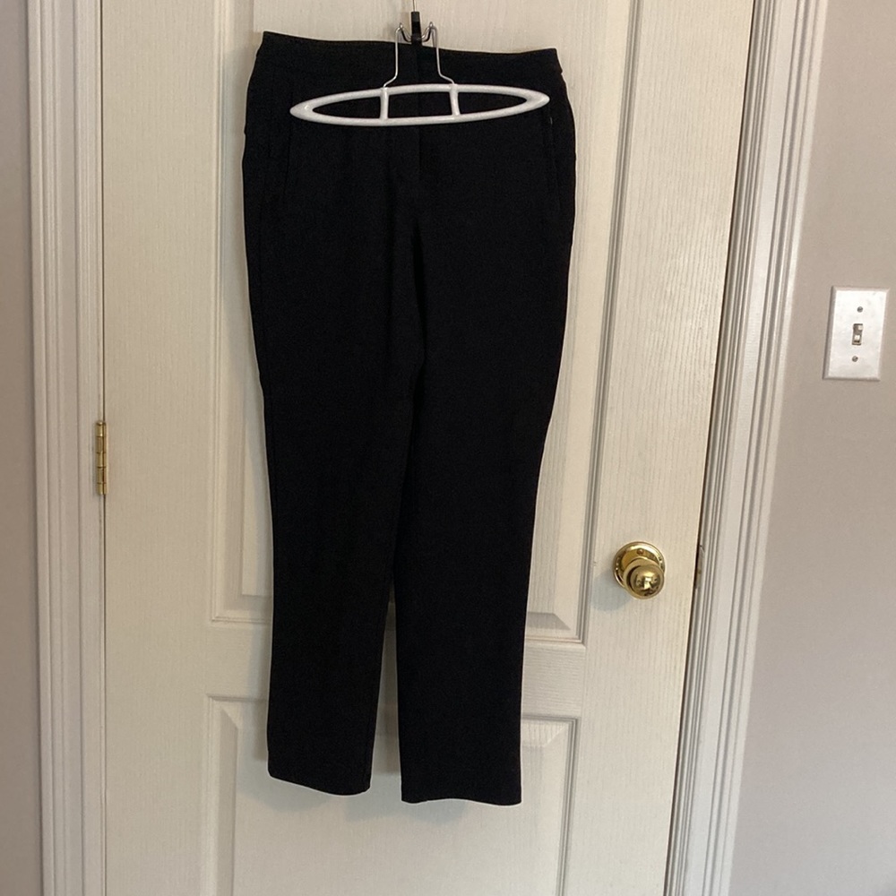 NWOT Lululemon On the Move Dress Pants